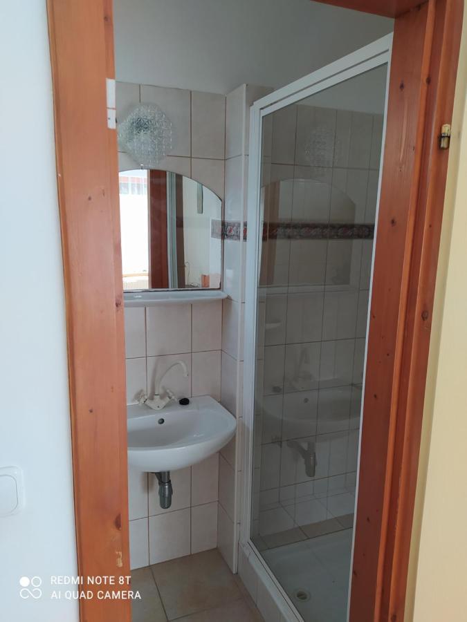 Anna Ilona Vendeghaz Hotell Badacsonytomaj Exteriör bild