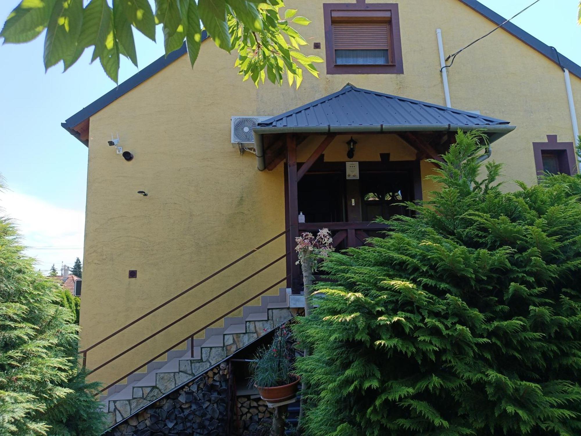 Anna Ilona Vendeghaz Hotell Badacsonytomaj Rum bild