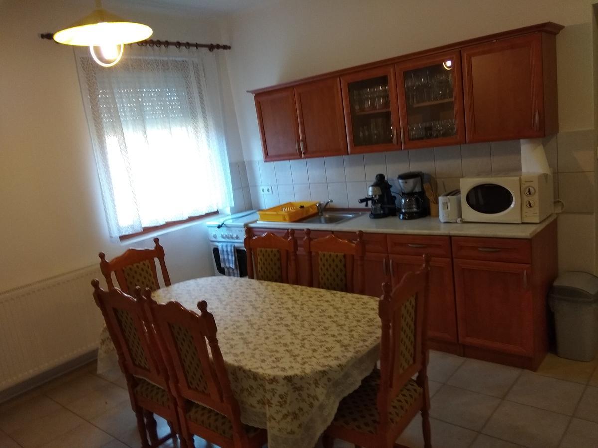 Anna Ilona Vendeghaz Hotell Badacsonytomaj Exteriör bild