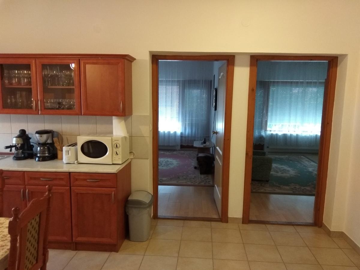Anna Ilona Vendeghaz Hotell Badacsonytomaj Exteriör bild